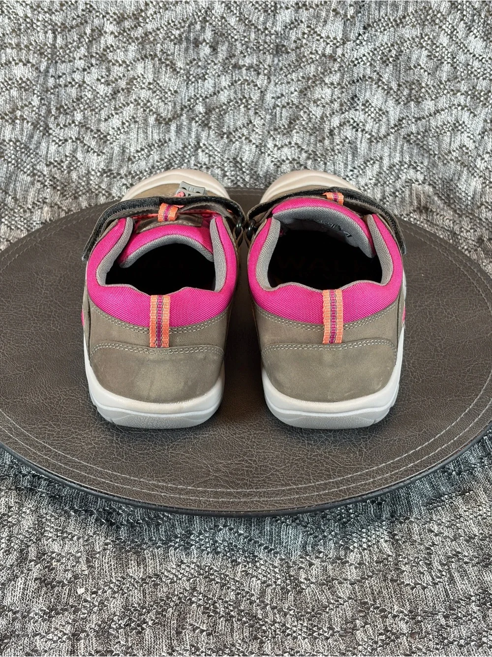Keen Kids Newport shoes size 6